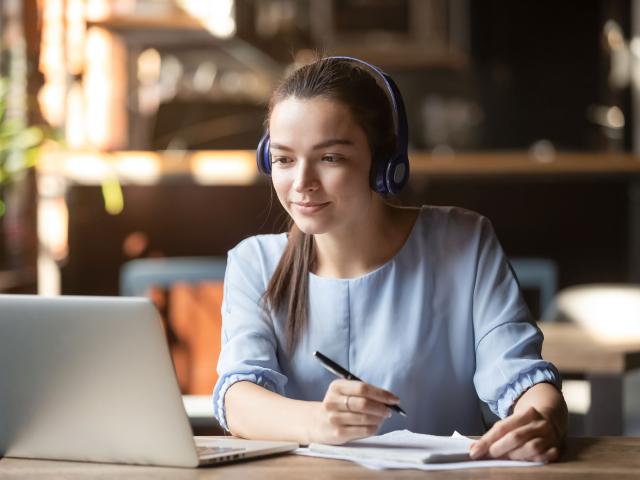 Distance online learning