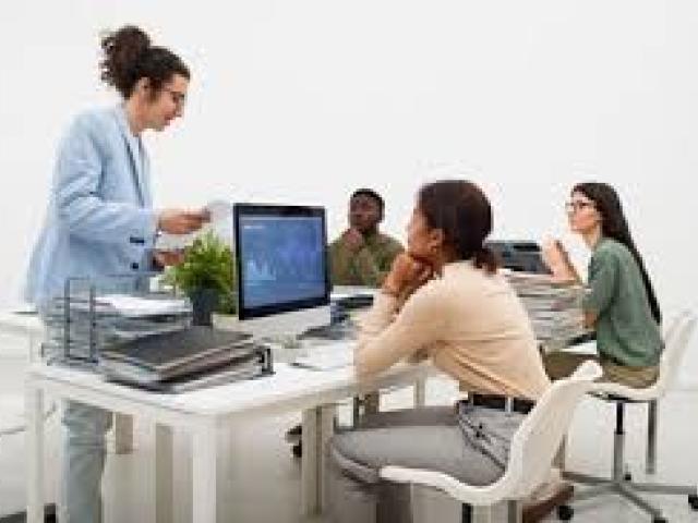 Advanced Office Management and Effective Administration Skills Training